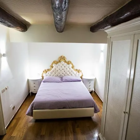 Hause Naty Spaccanapoli * Neapol