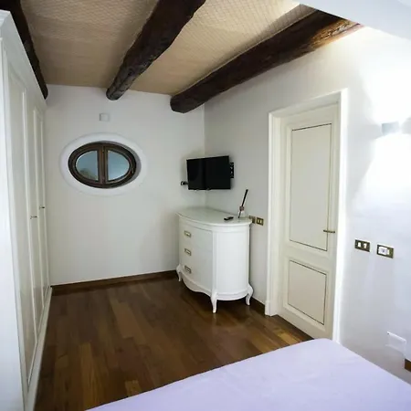 Hause Naty Spaccanapoli Neapol